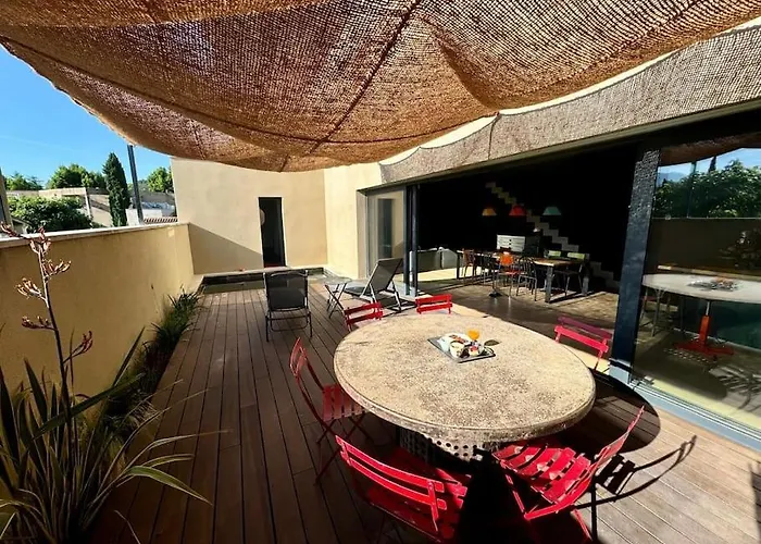 Maison D\'Architecte Avec Piscine-Spa Chauffe En Centre Ville De Vaison-La-Romaine